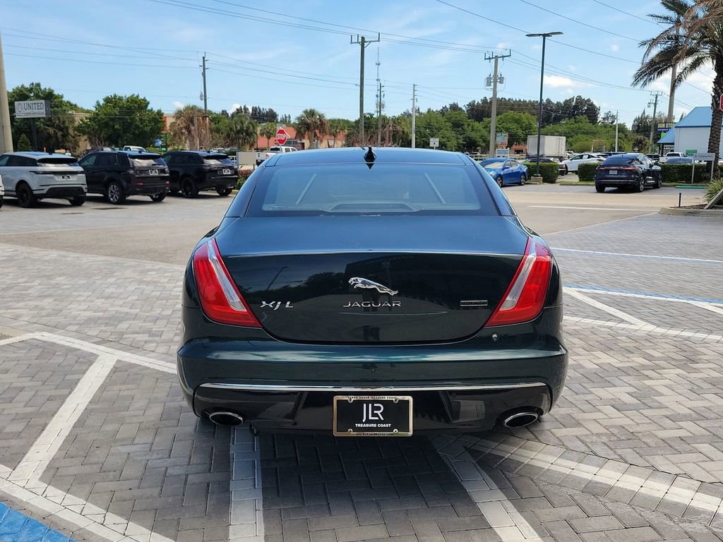 Used 2019 Jaguar XJ L Supercharged RWD image 4
