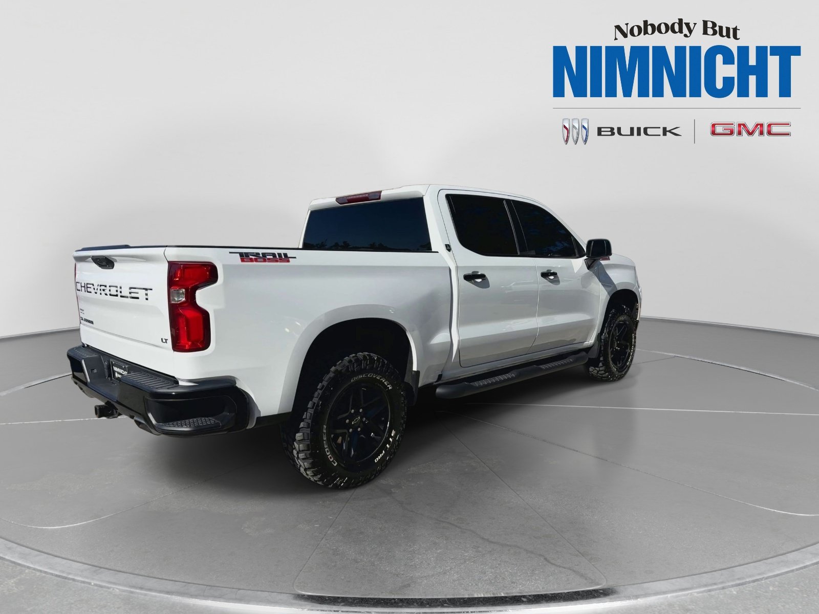 Used 2023 Chevrolet Silverado 1500 LT Trail Boss w/ Protection Package AWD/4WD image 8