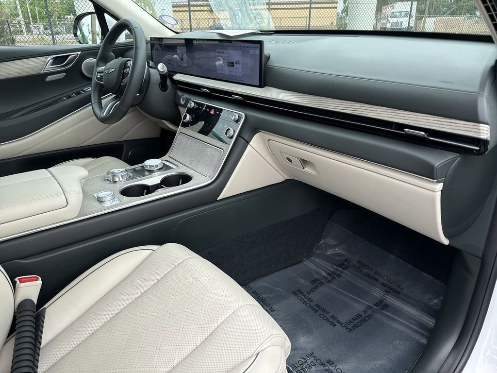 Used 2025 Genesis GV80 2.5T Prestige image 15