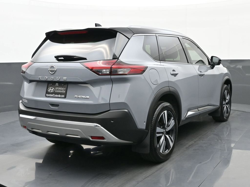 Used 2023 Nissan Rogue Platinum image 3