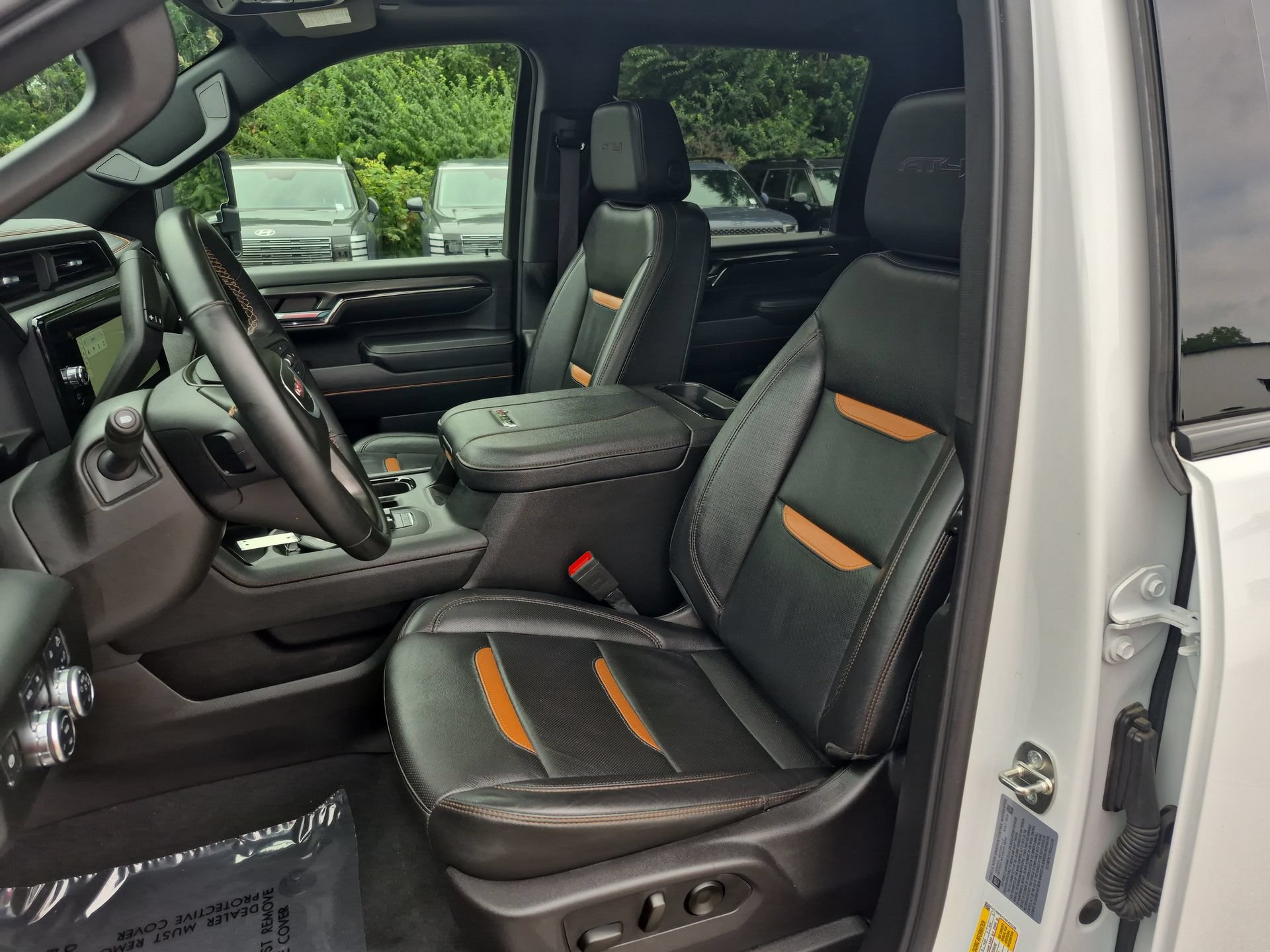 Used 2024 GMC Sierra 2500 AT4 w/ AT4 Premium Plus Package AWD/4WD image 20