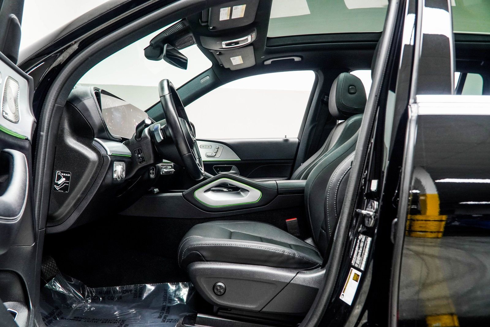 Used 2025 Mercedes-Benz GLS 450 4MATIC image 42