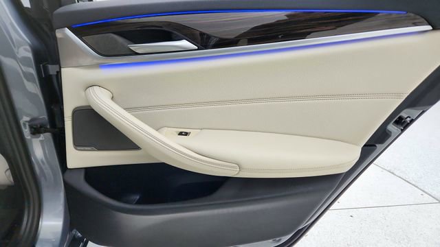 Used 2023 BMW 540i w/ M Sport Package image 27