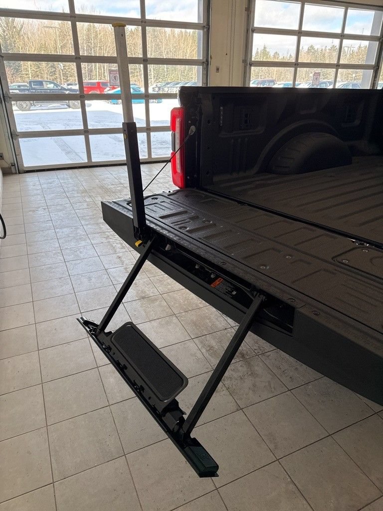 New 2026 Ford F350 Lariat w/ Black Appearance Package AWD/4WD image 6