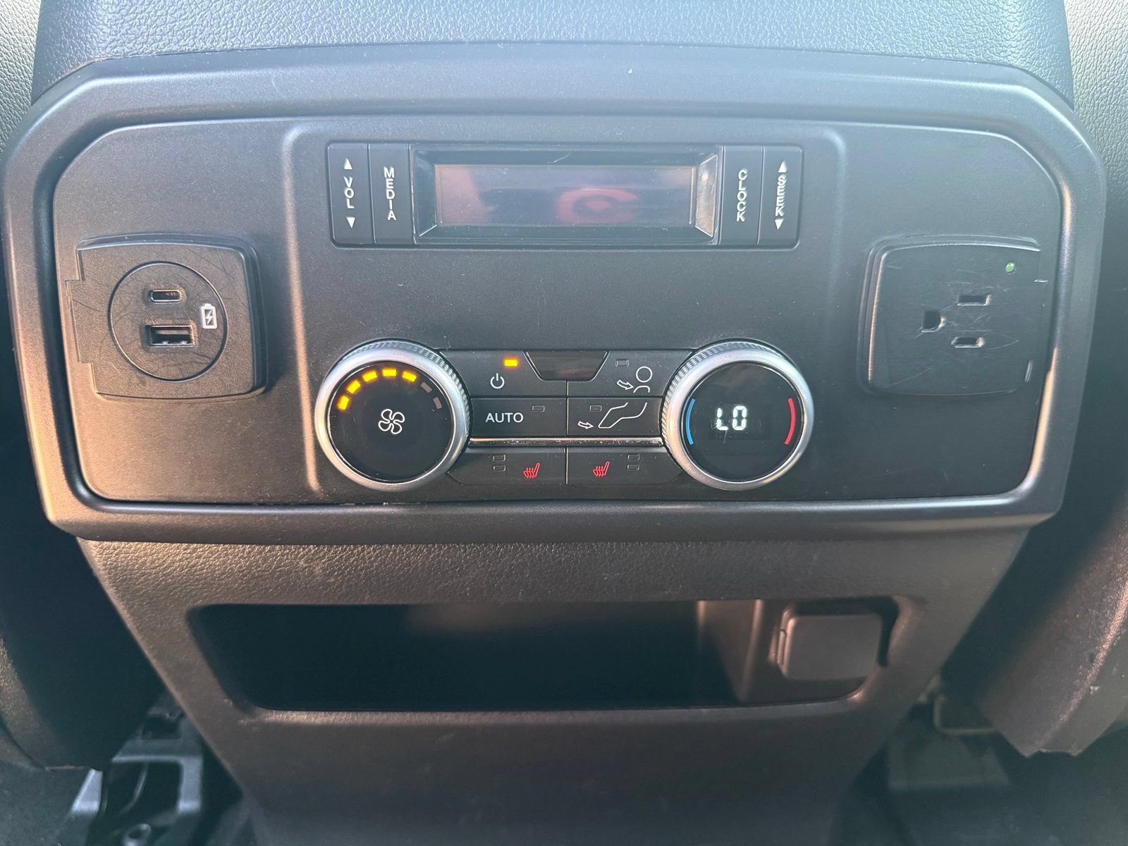 Used 2021 Ford Expedition Max Limited RWD image 27