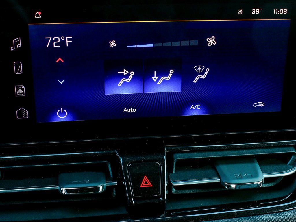 Used 2025 Chevrolet TrailBlazer RS w/ Convenience Package image 22