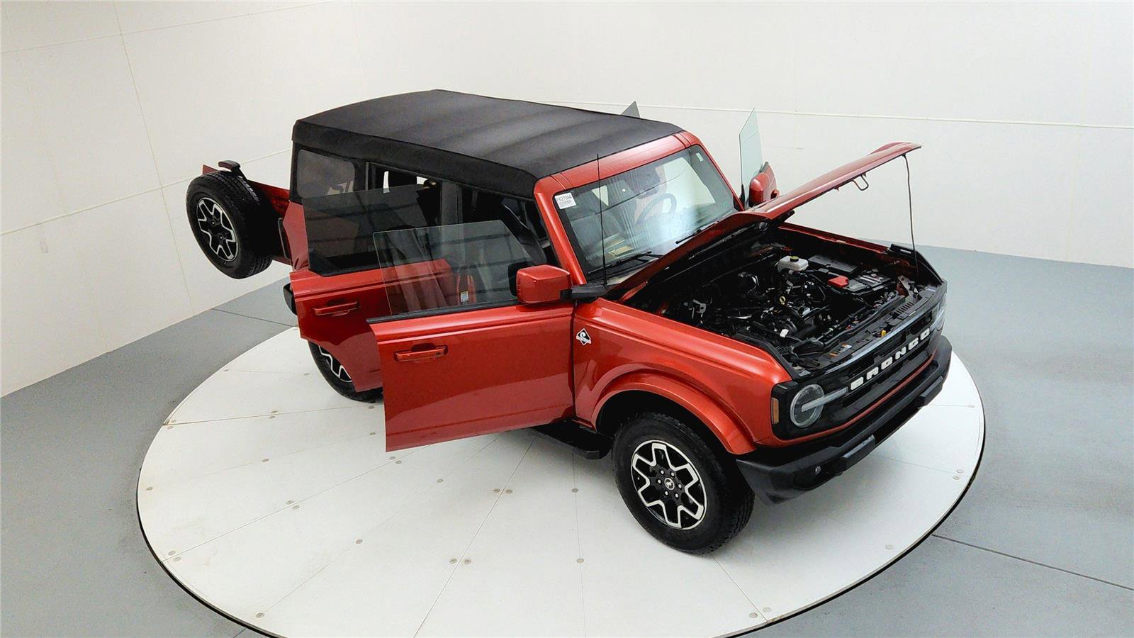 Used 2023 Ford Bronco Outer Banks AWD/4WD image 16