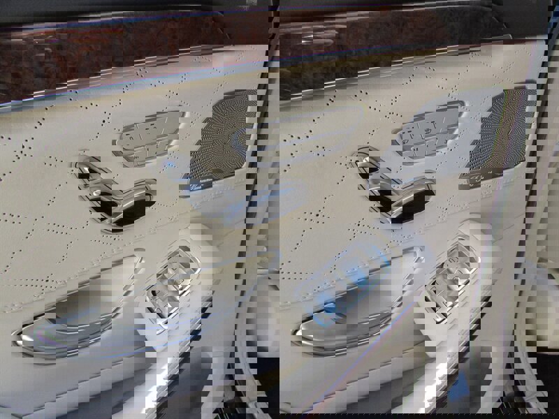 Used 2014 Mercedes-Benz S 550 Sedan w/ Sport Package Plus One image 23