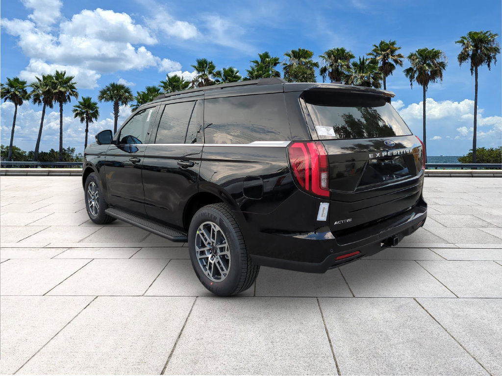 New 2026 Ford Expedition Active RWD image 5