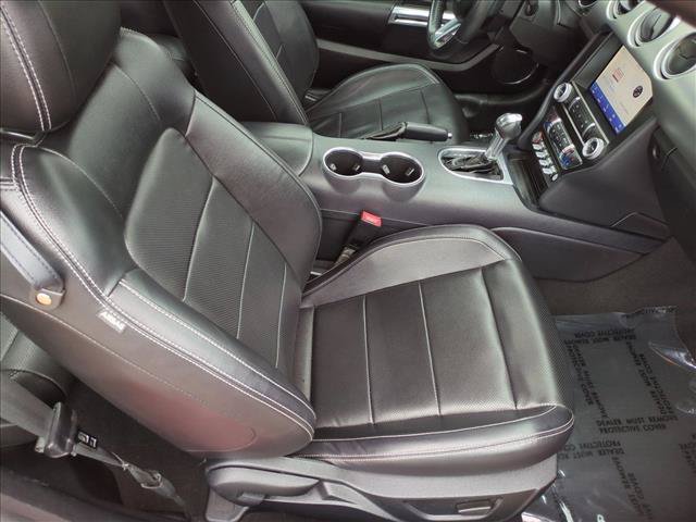 Used 2022 Ford Mustang Premium RWD image 19