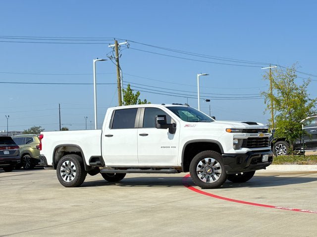 Used 2025 Chevrolet Silverado 2500 Custom w/ Custom Value Package AWD/4WD image 5