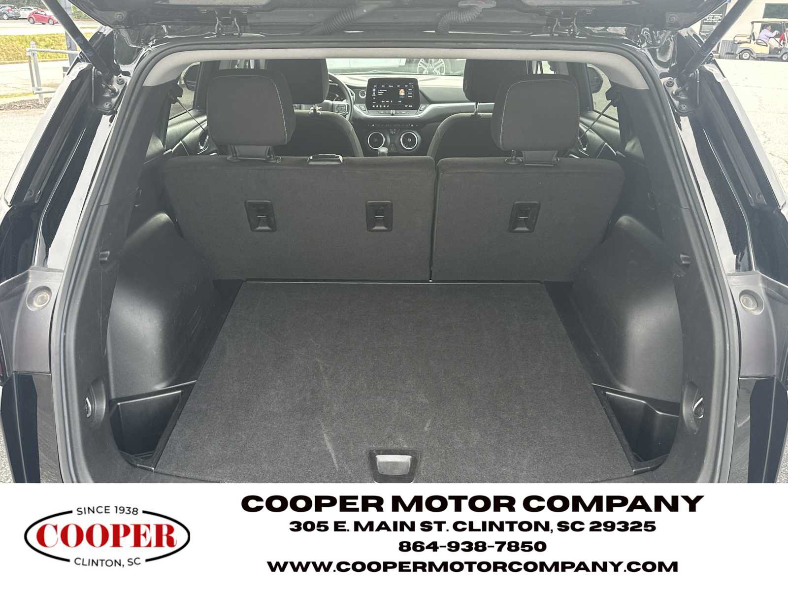 Used 2025 Chevrolet Blazer LT FWD image 18