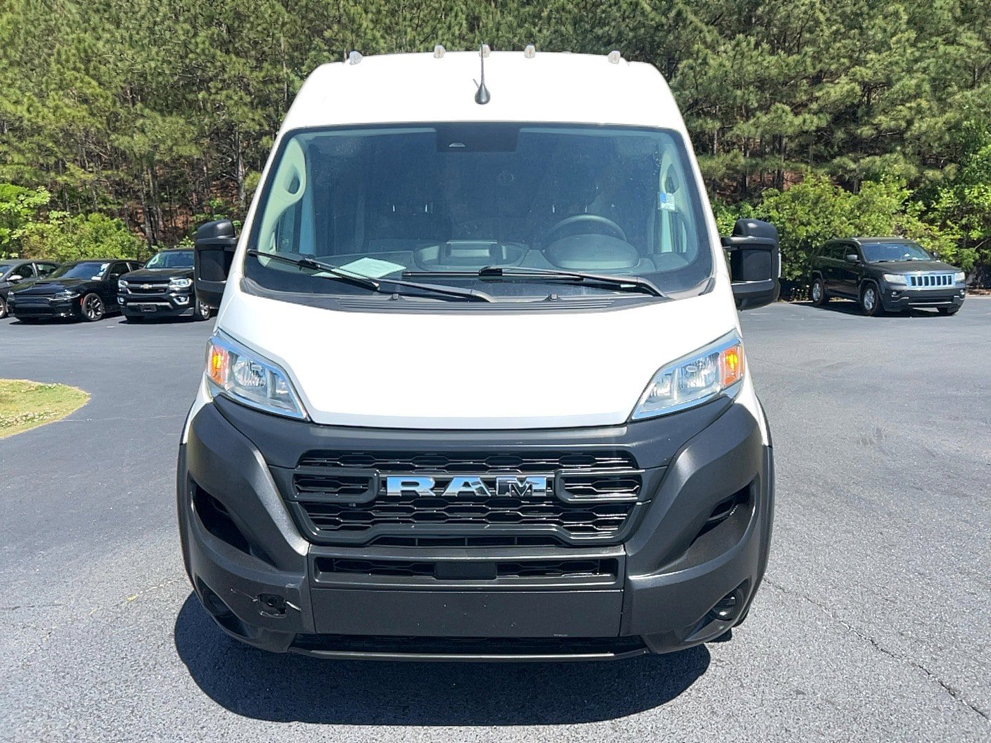 Used 2023 RAM ProMaster 2500 FWD image 2