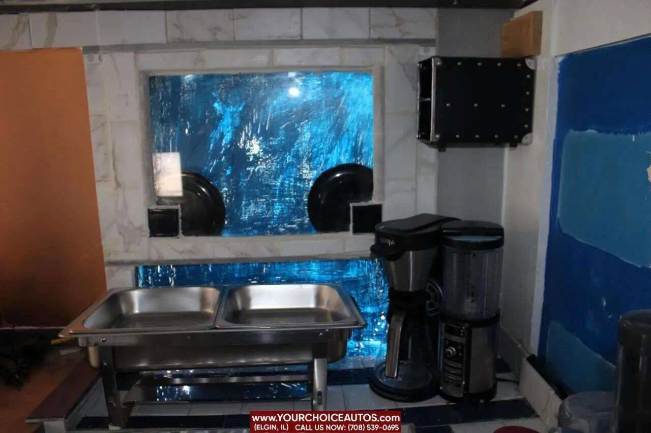 Used 2006 Ford E-450 and Econoline 450 image 9