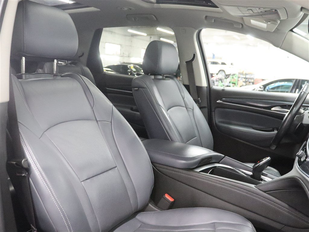 Used 2021 Buick Enclave Premium w/ Sun and Sites Package AWD/4WD image 31