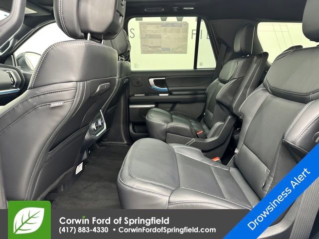 New 2026 Ford Expedition Platinum w/ Stealth Performance Package image 7