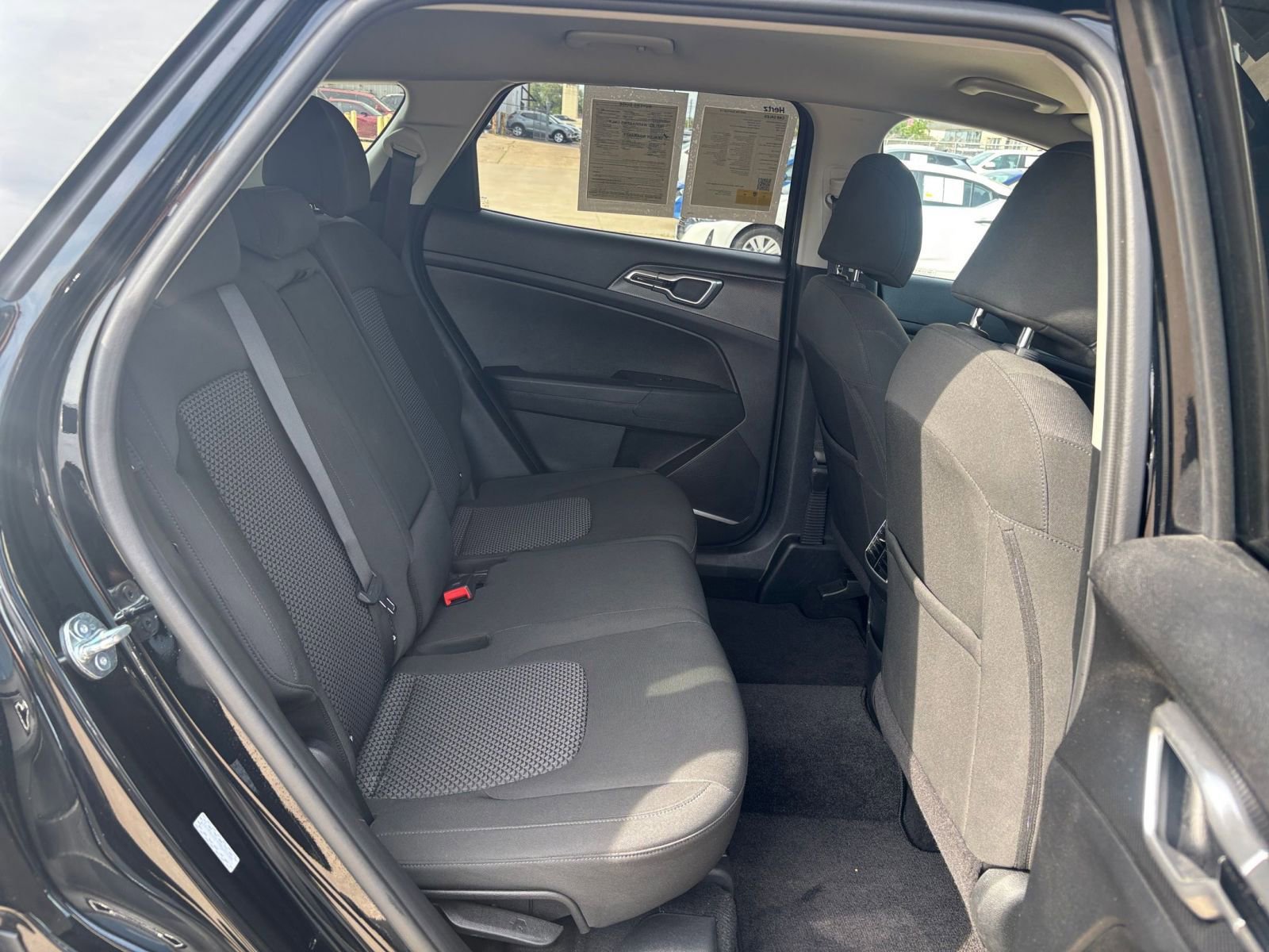 Used 2025 Kia Sportage LX image 24