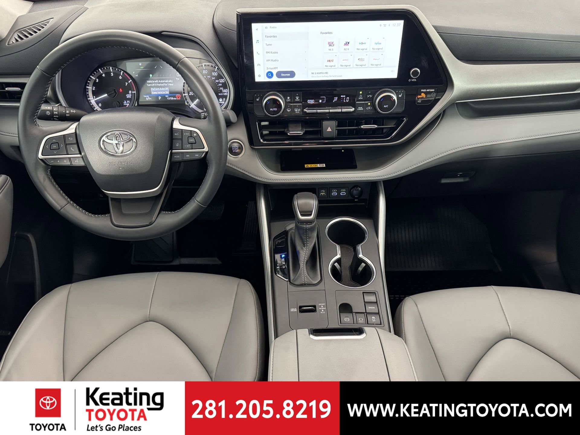 Used 2025 Toyota Highlander XLE image 23