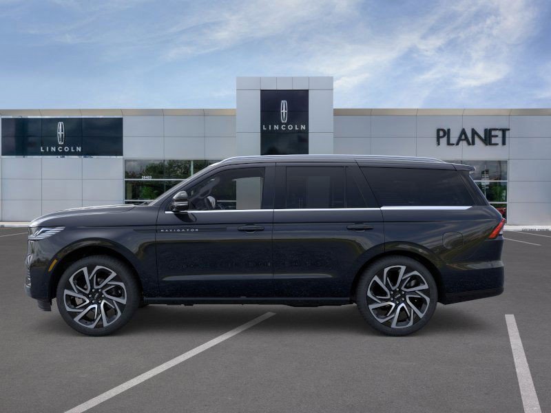 New 2026 Lincoln Navigator Black Label image 3