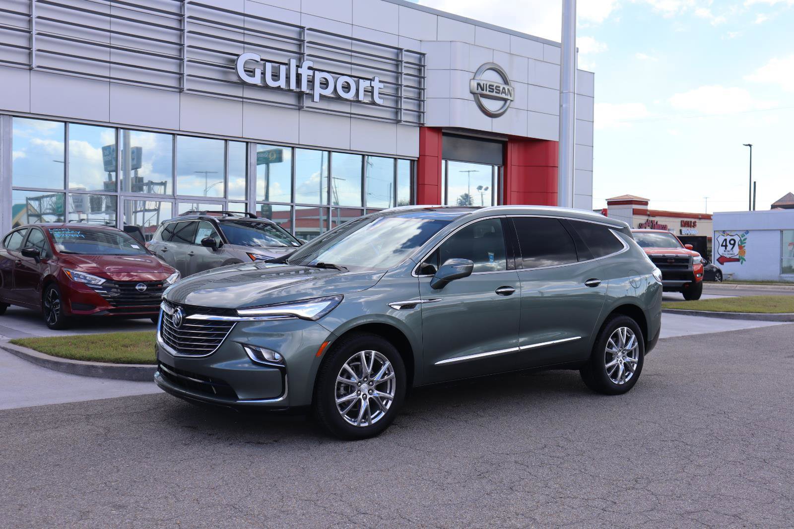 Used 2022 Buick Enclave Premium w/ Experience Buick Package image 2