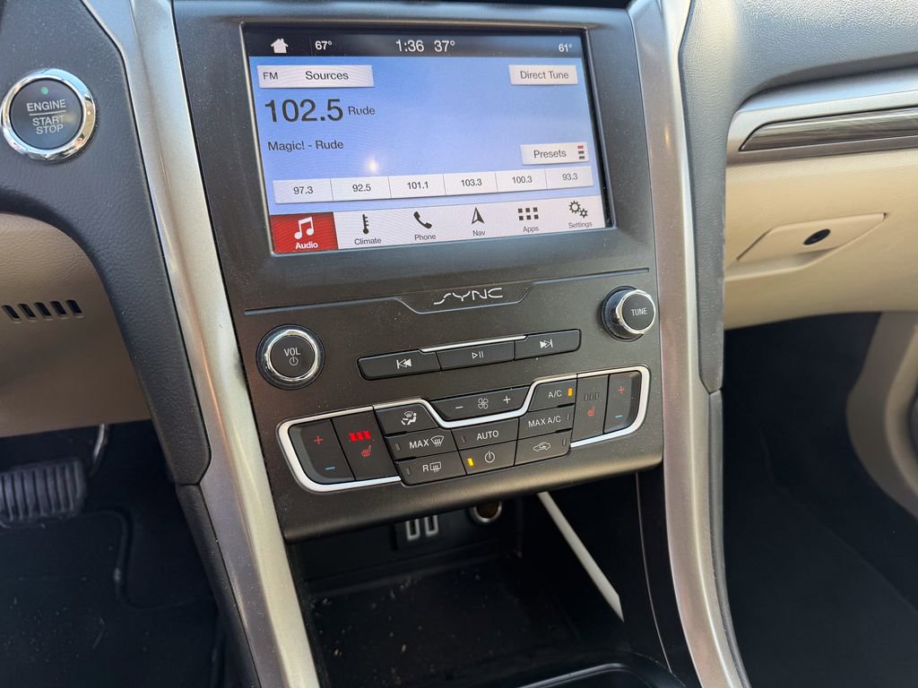 Used 2019 Ford Fusion SEL image 19