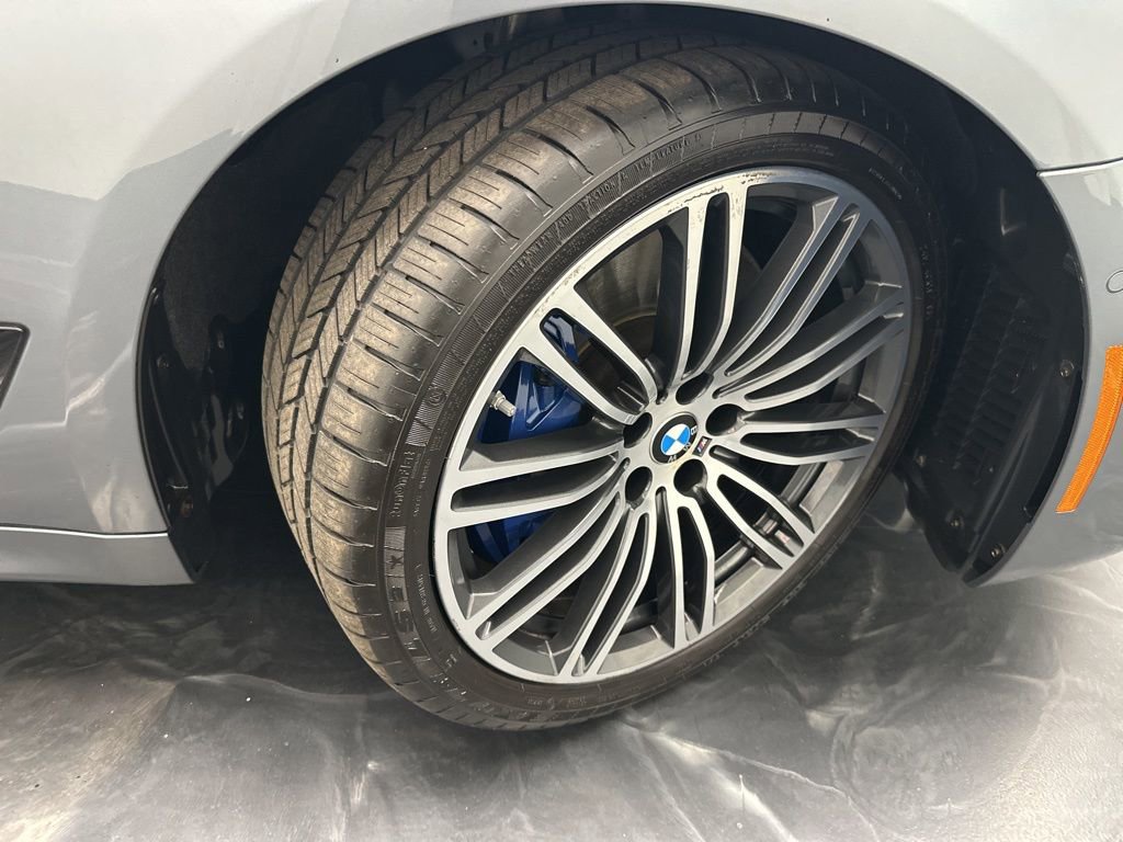Used 2020 BMW 540i xDrive w/ M Sport Package image 32