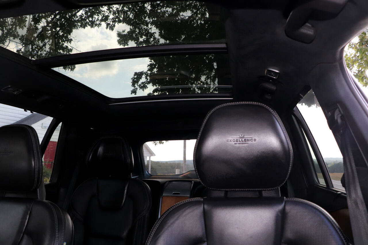 Used 2017 Volvo XC90 T8 Excellence image 16