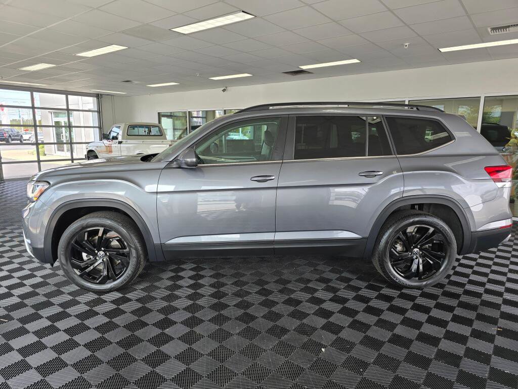 Used 2023 Volkswagen Atlas SE w/ Panoramic Sunroof Package AWD/4WD image 6