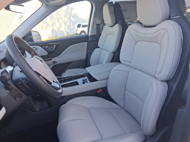 New 2027 Lincoln Aviator Reserve AWD/4WD image 18