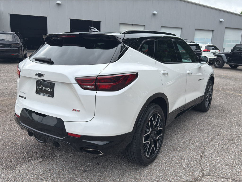 Used 2023 Chevrolet Blazer RS FWD image 3
