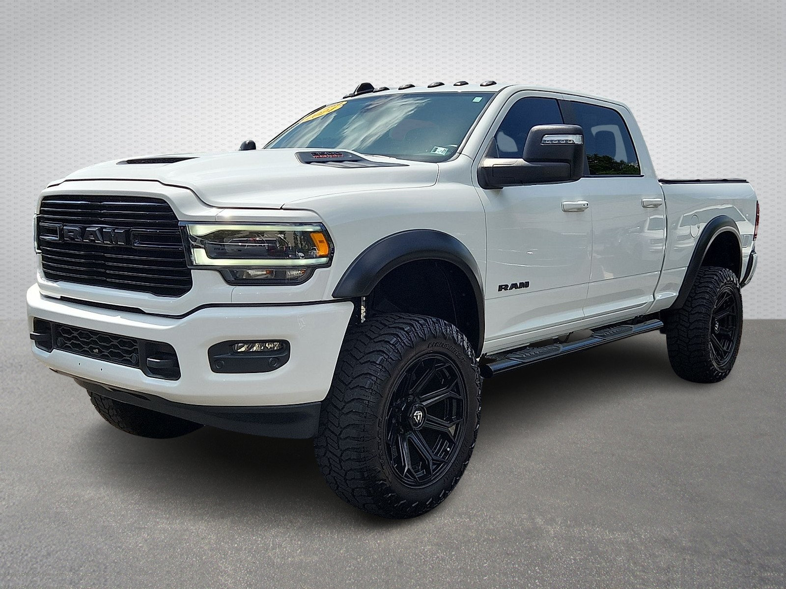 Certified 2024 RAM 2500 Laramie w/ Night Edition AWD/4WD image 3