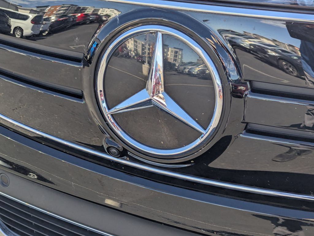 Used 2022 Mercedes-Benz EQB 350 4MATIC image 11