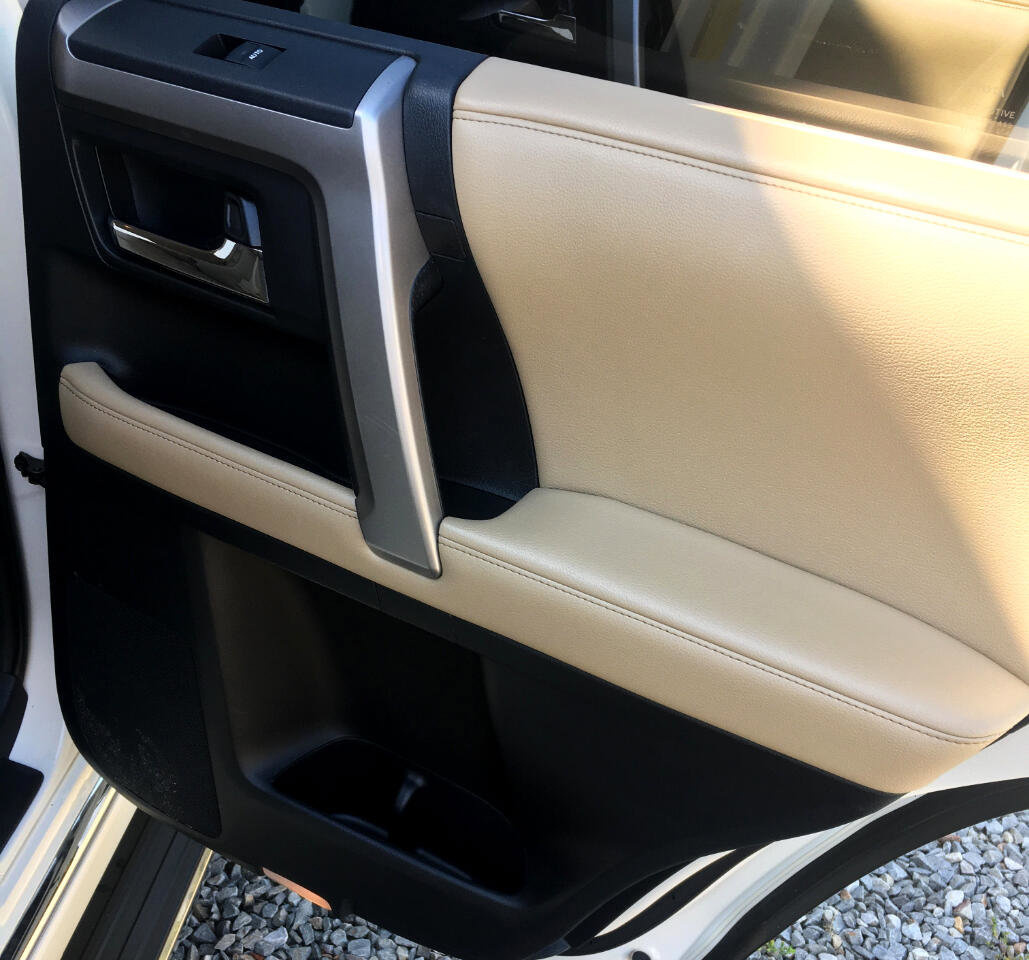 Used 2016 Toyota 4Runner Limited image 17