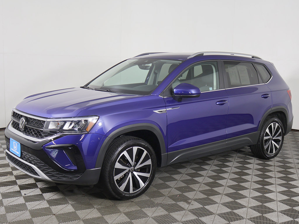 Used 2024 Volkswagen Taos SE FWD image 7
