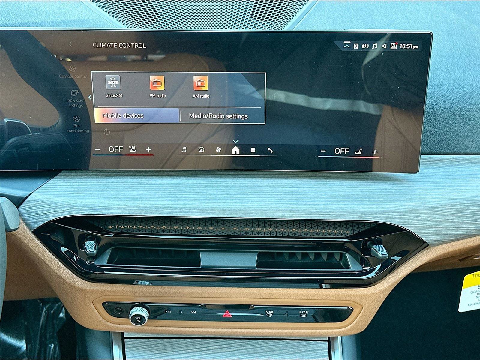 New 2026 BMW 330i xDrive Sedan w/ Convenience Package image 13