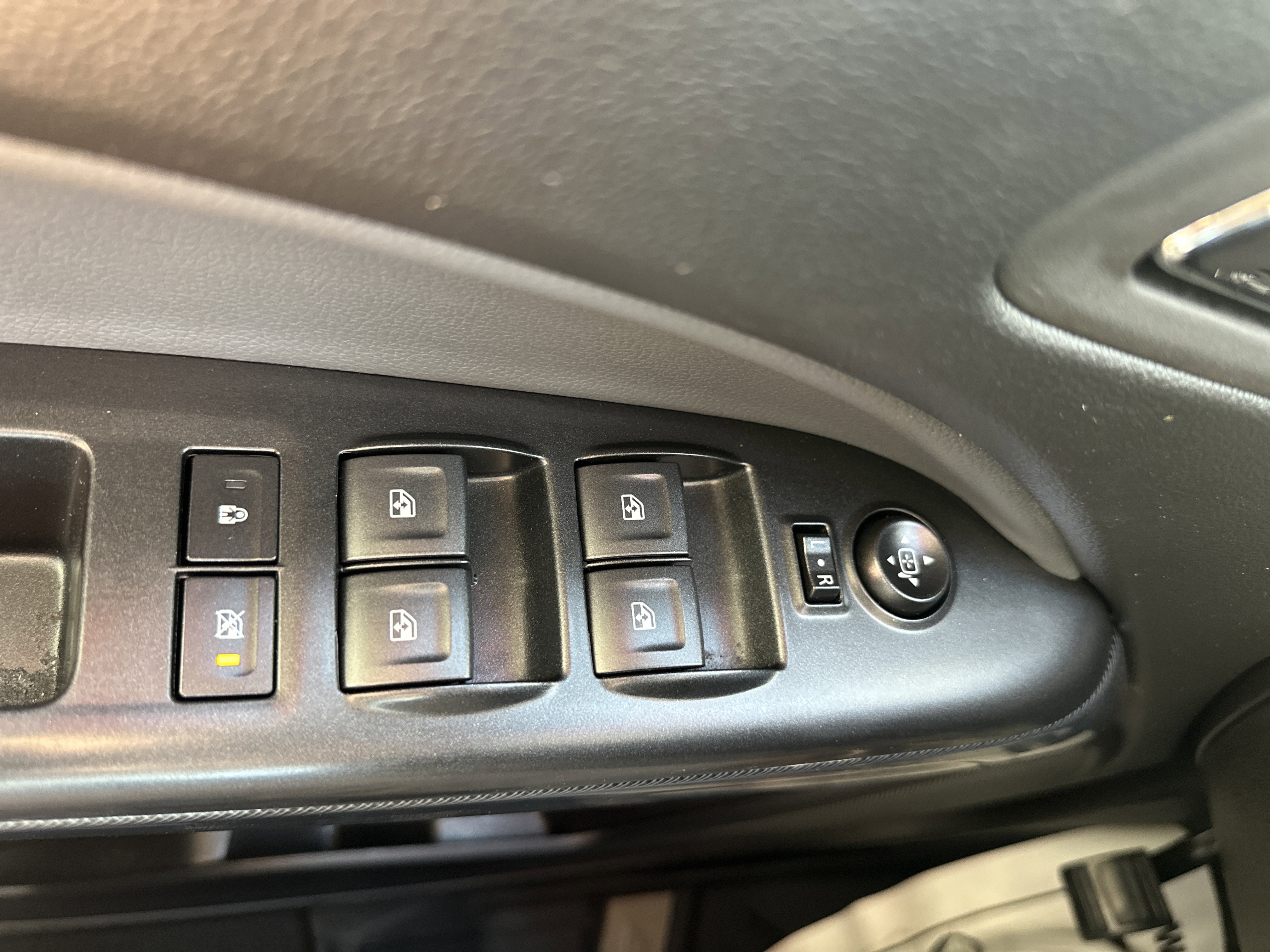 Used 2022 Chevrolet Colorado Z71 image 17