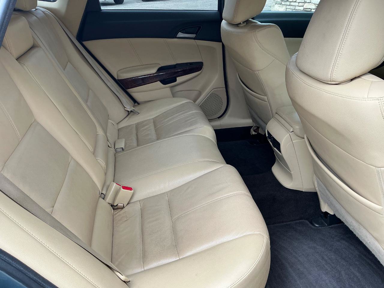 Used 2010 Honda Crosstour EX-L image 11