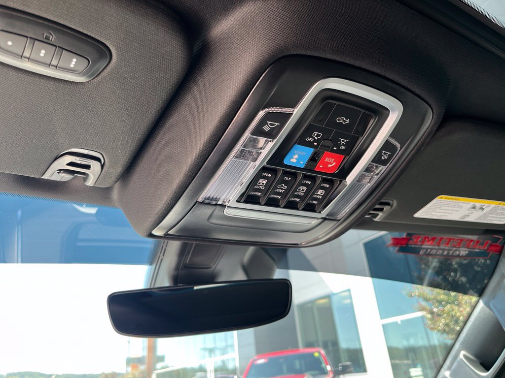 Used 2026 RAM 1500 Laramie w/ Night Edition AWD/4WD image 10
