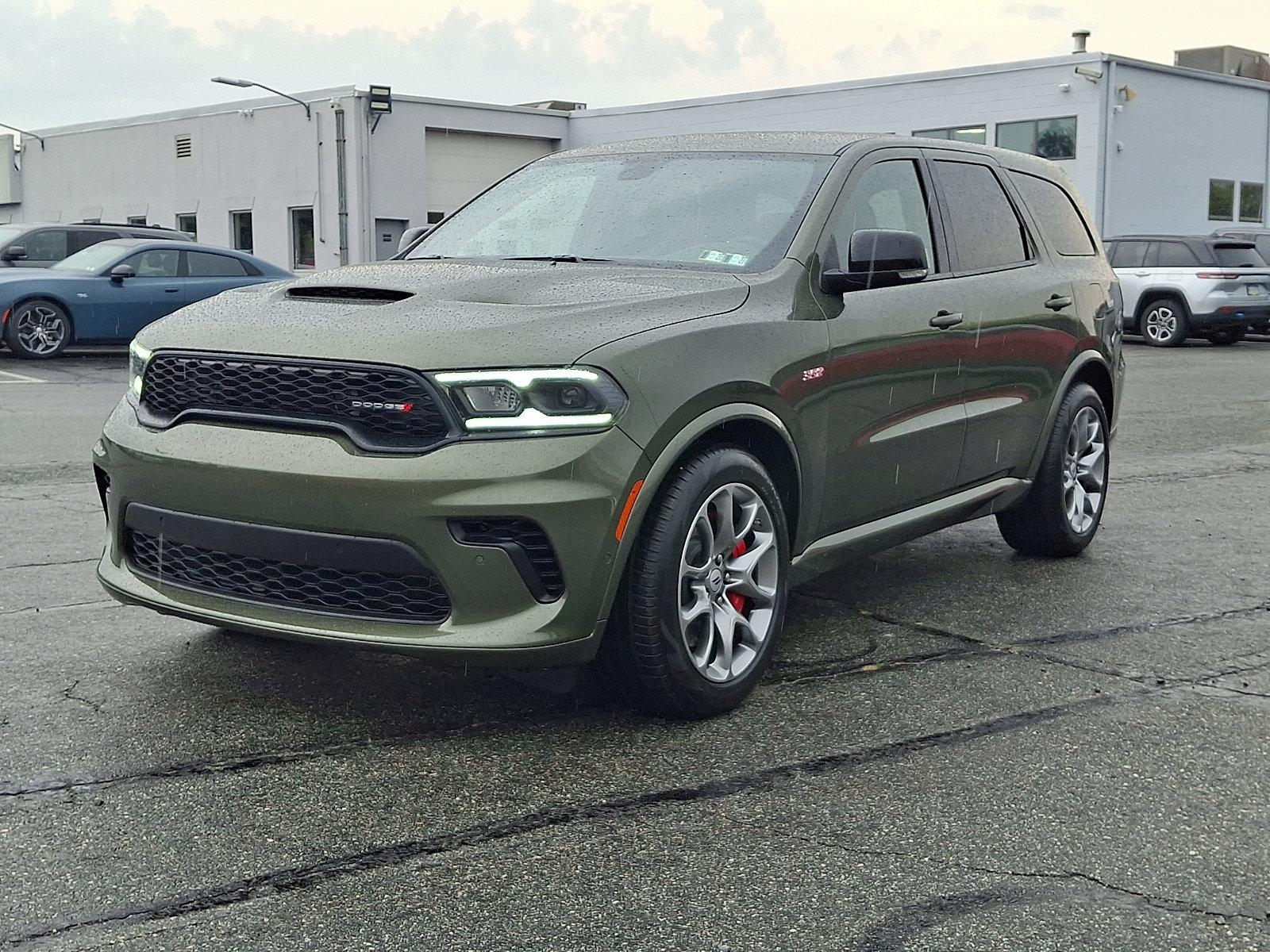 New 2026 Dodge Durango R/T w/ Trailer Tow Group IV AWD/4WD image 2