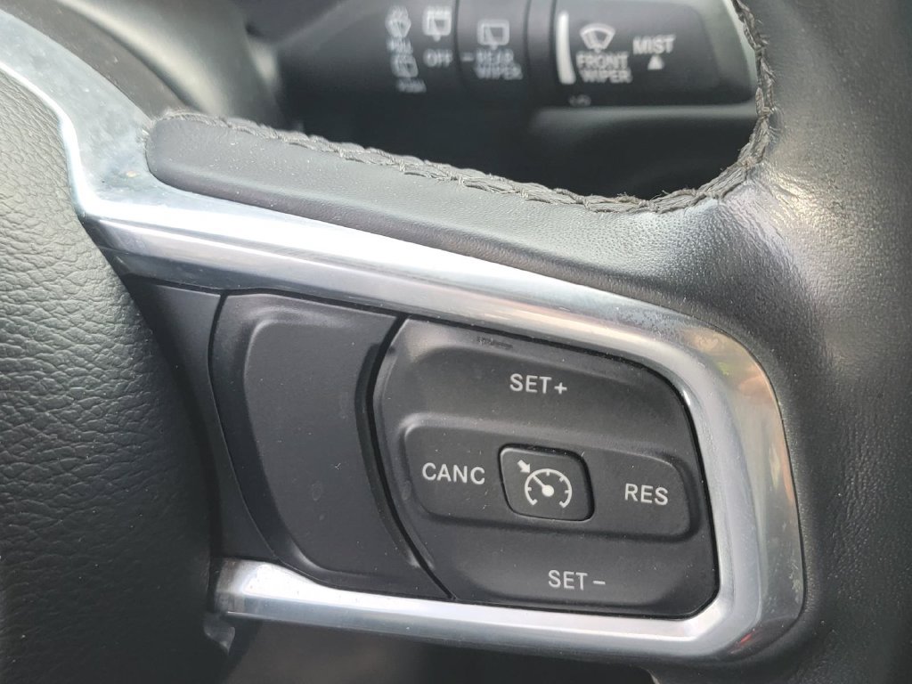 Used 2021 Jeep Wrangler Unlimited Sahara AWD/4WD image 32