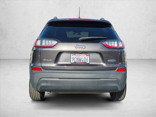 Used 2019 Jeep Cherokee Latitude Plus w/ Cold Weather Group AWD/4WD image 6