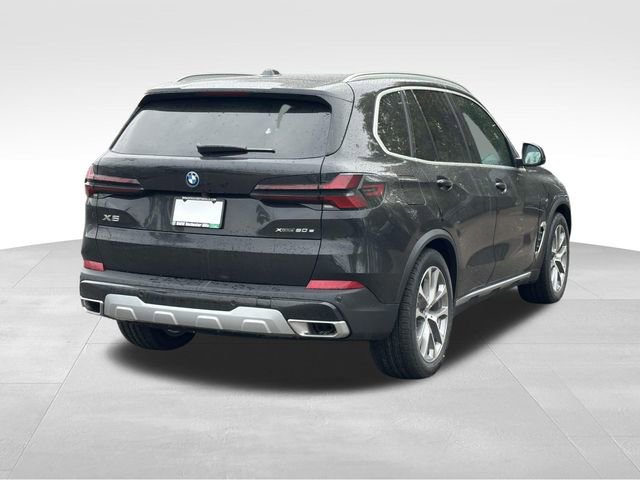 New 2026 BMW X5 xDrive50e w/ Premium Package image 4