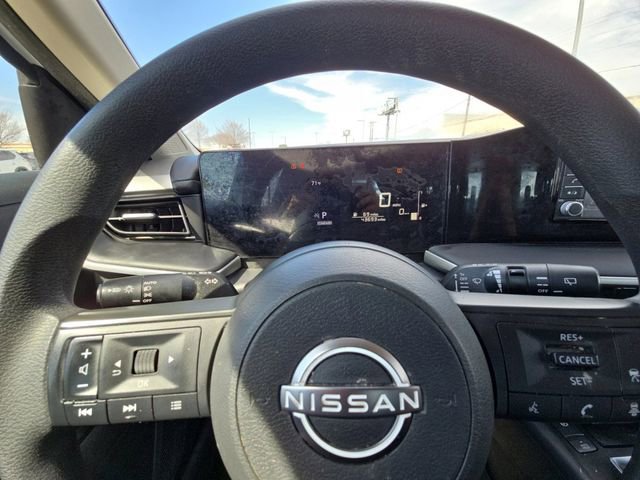 Used 2025 Nissan Kicks S image 25