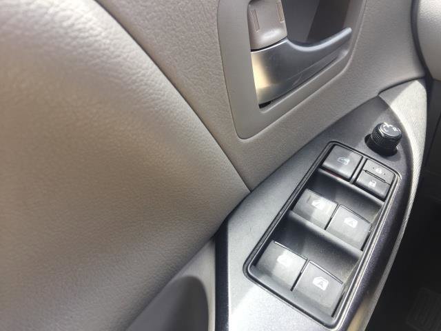 Used 2015 Toyota Sienna LE image 25