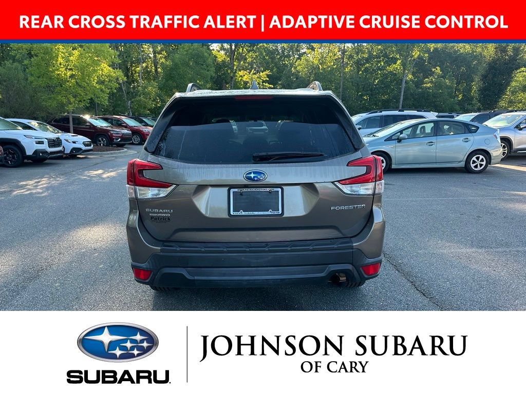 Used 2019 Subaru Forester Premium AWD/4WD image 4
