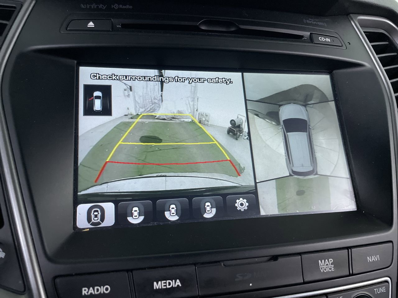 Used 2018 Hyundai Santa Fe Sport w/ 2.4L Tech Package 04 AWD/4WD image 15