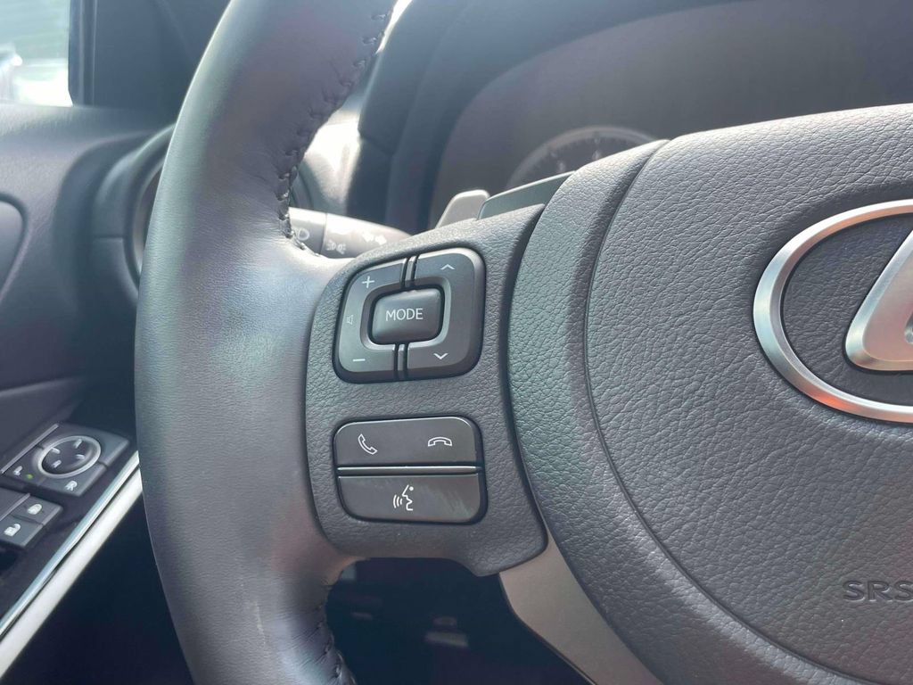 Used 2025 Lexus IS 350 F Sport RWD image 21