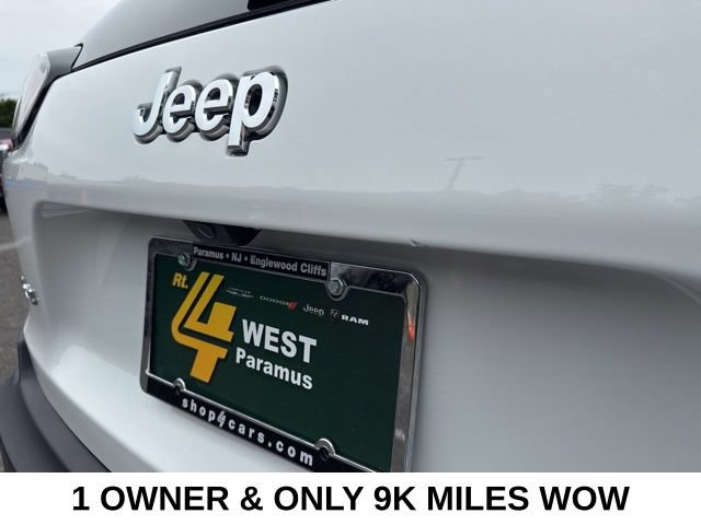 Used 2020 Jeep Cherokee Latitude Plus AWD/4WD image 11