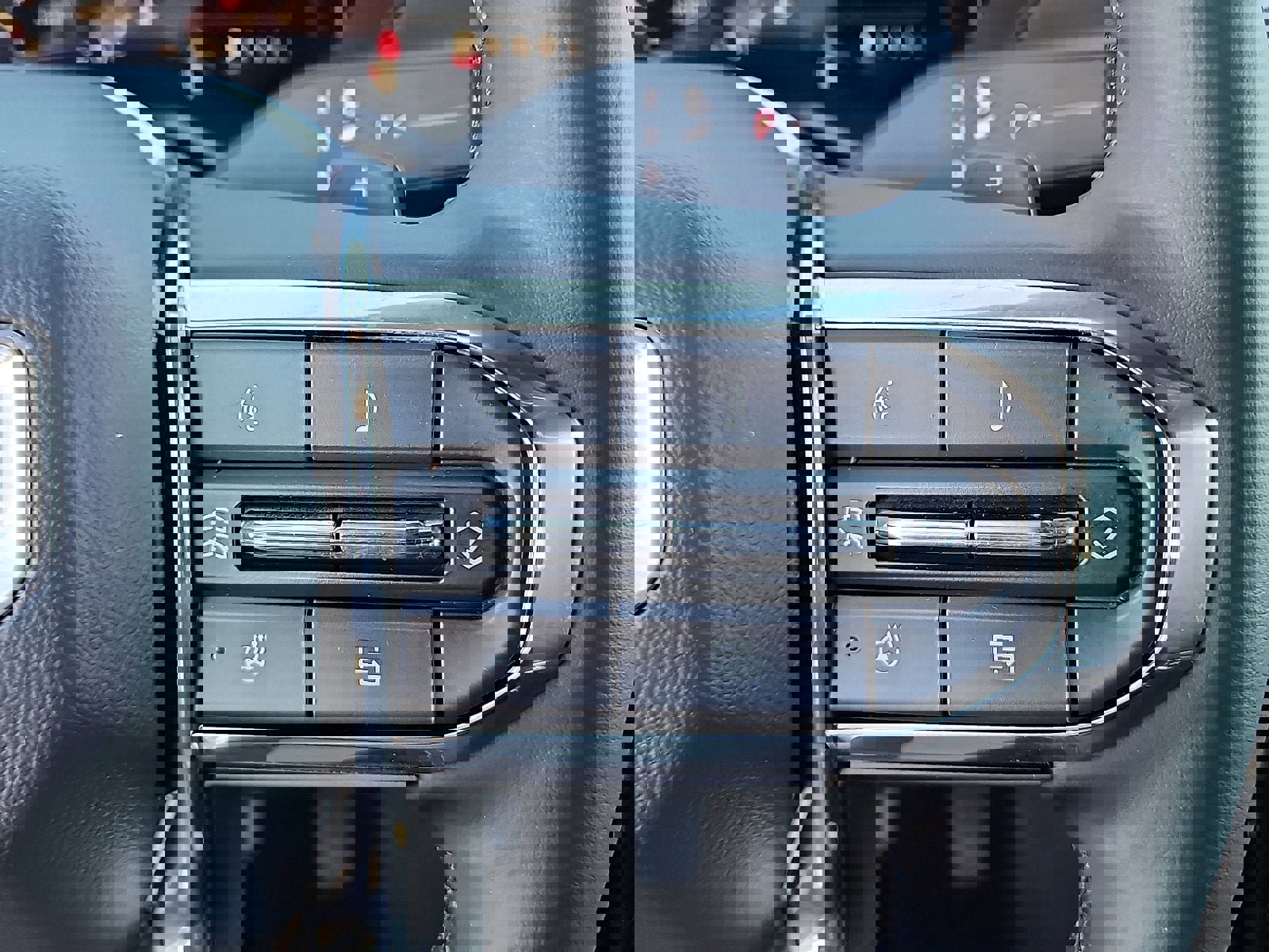 New 2026 GMC Acadia Elevation image 19