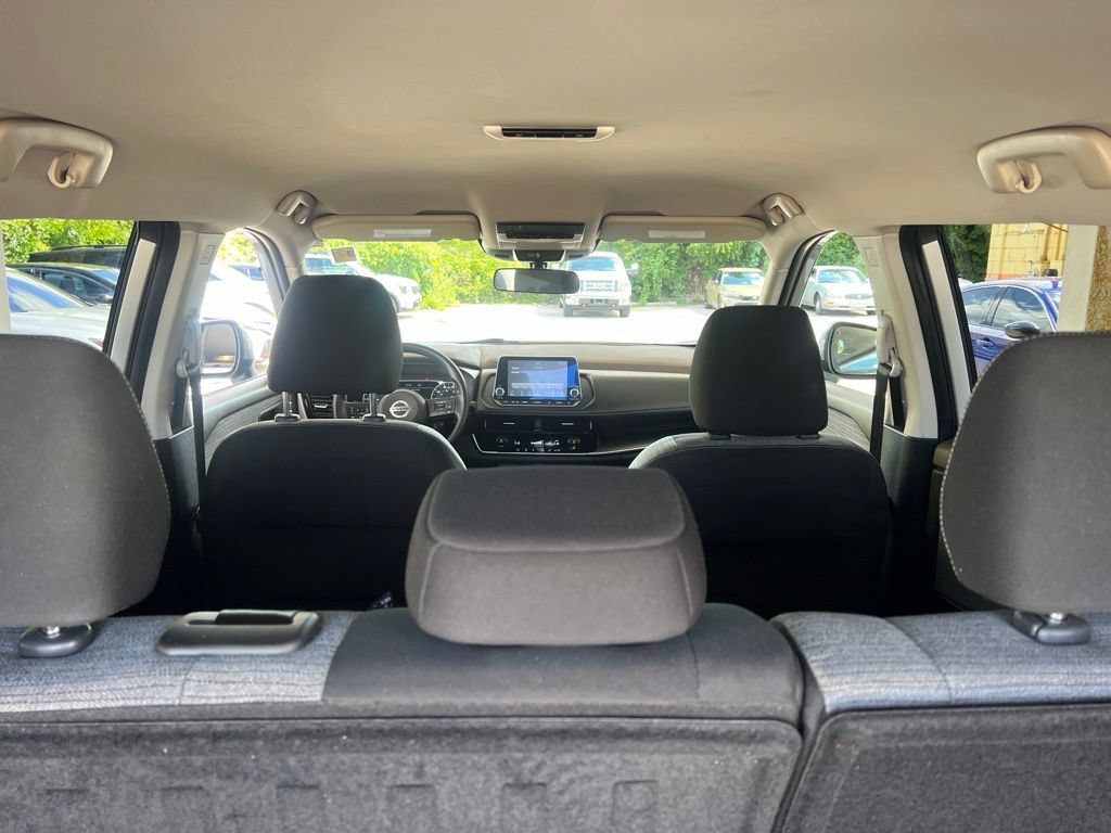 Used 2021 Nissan Rogue SV AWD/4WD image 12